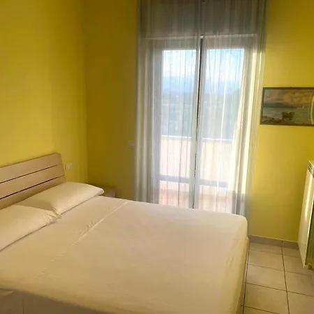 アパート Luigi アルバ・アドリアティカ